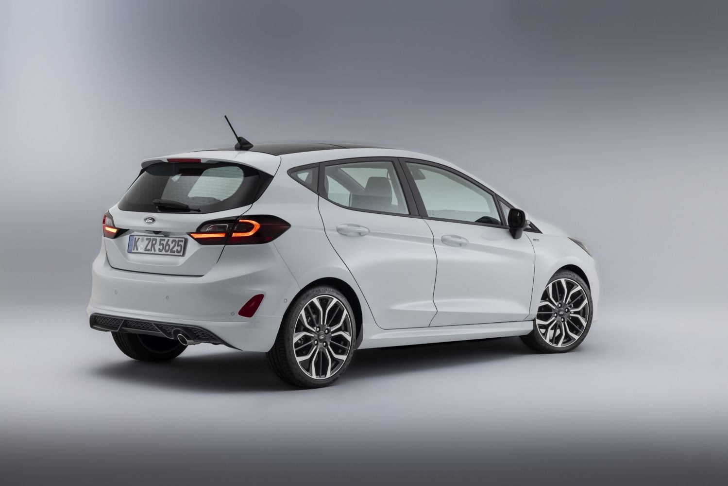 Ford Fiesta Viii Mk Facelift Door Ecoboost Hp